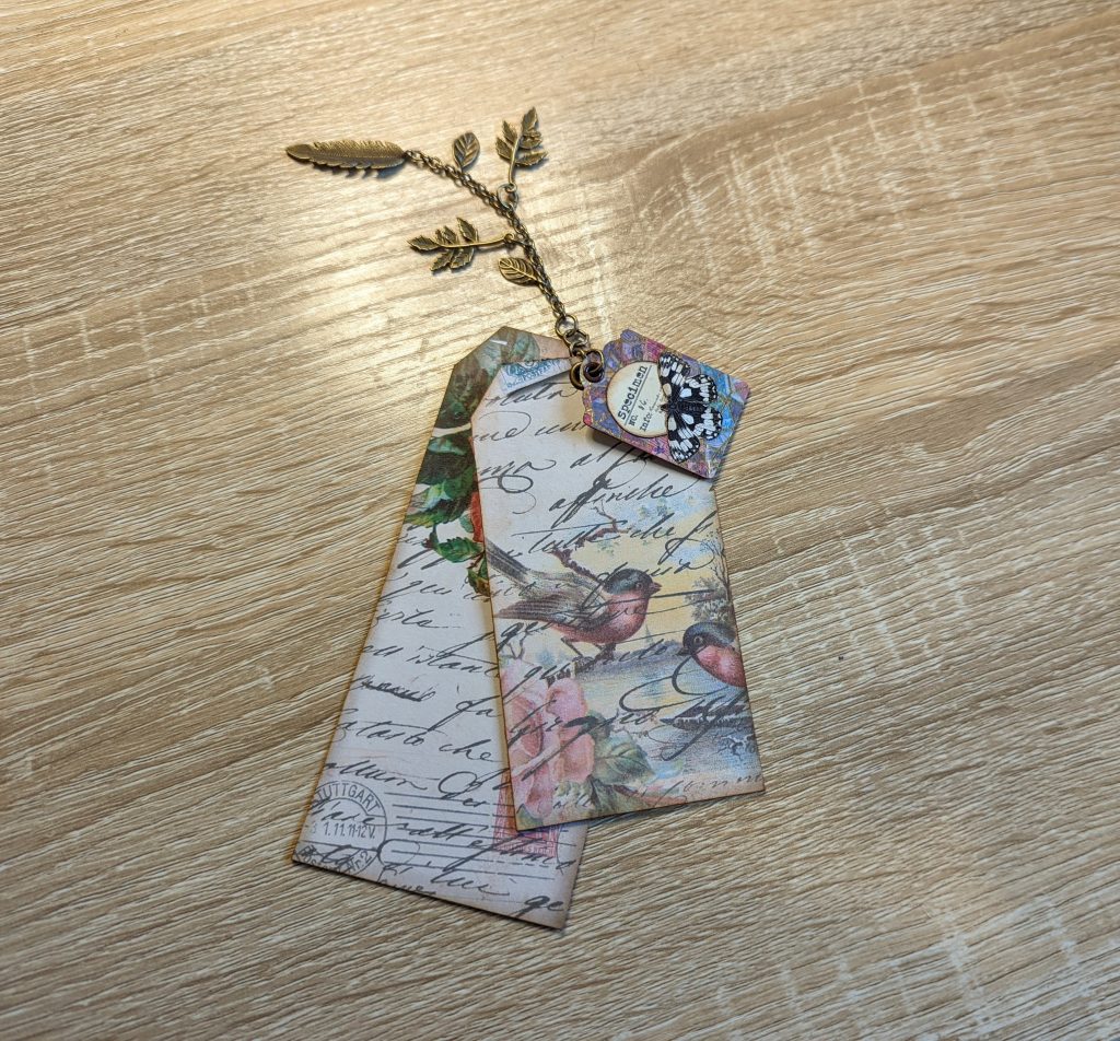 Junk journal tag bookmark